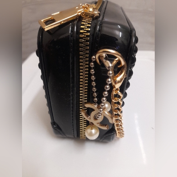 Style Small Camera Bag - Black - Picture 14 of 14